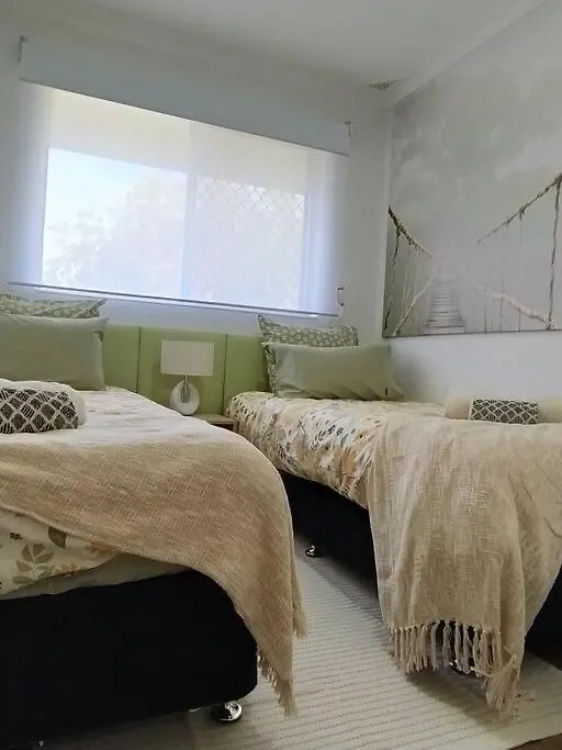 Simply Delightful Unit Close To Cbd And Beach Perth