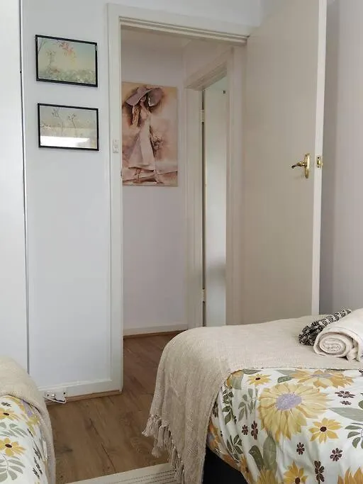 Apartment Simply Delightful Unit Close To Cbd And Beach Perth