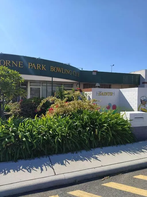 Simply Delightful Unit Close To Cbd And Beach Perth Australia