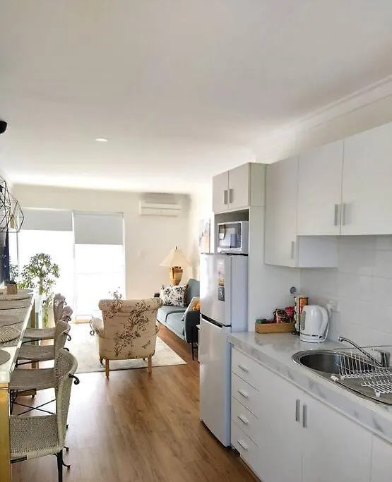 Simply Delightful Unit Close To Cbd And Beach Perth 0*,