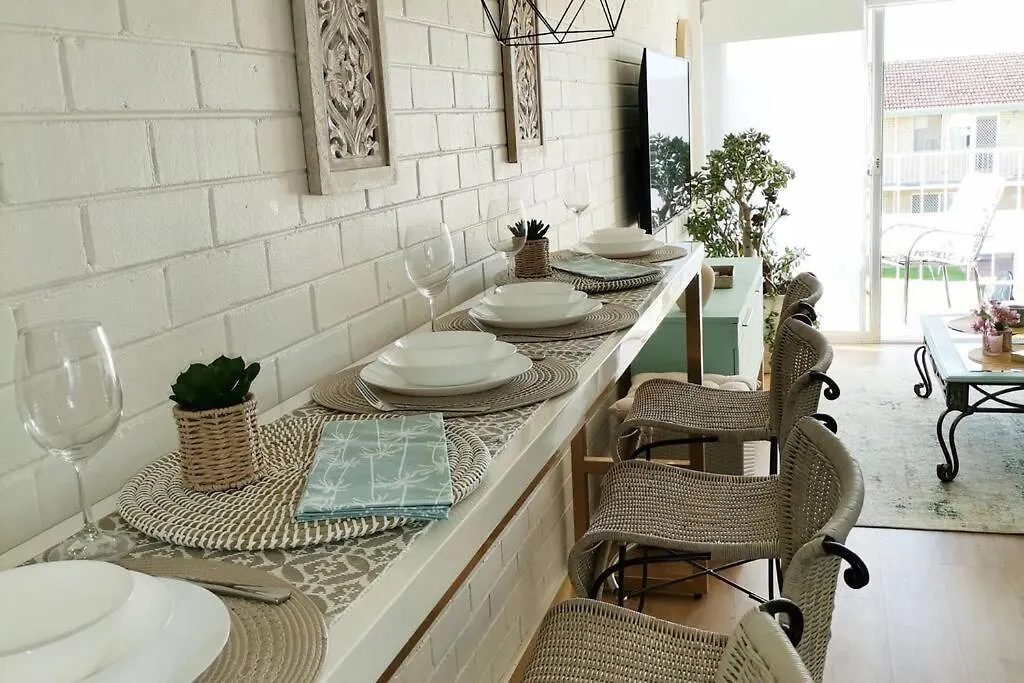 Simply Delightful Unit Close To Cbd And Beach Perth Apartment